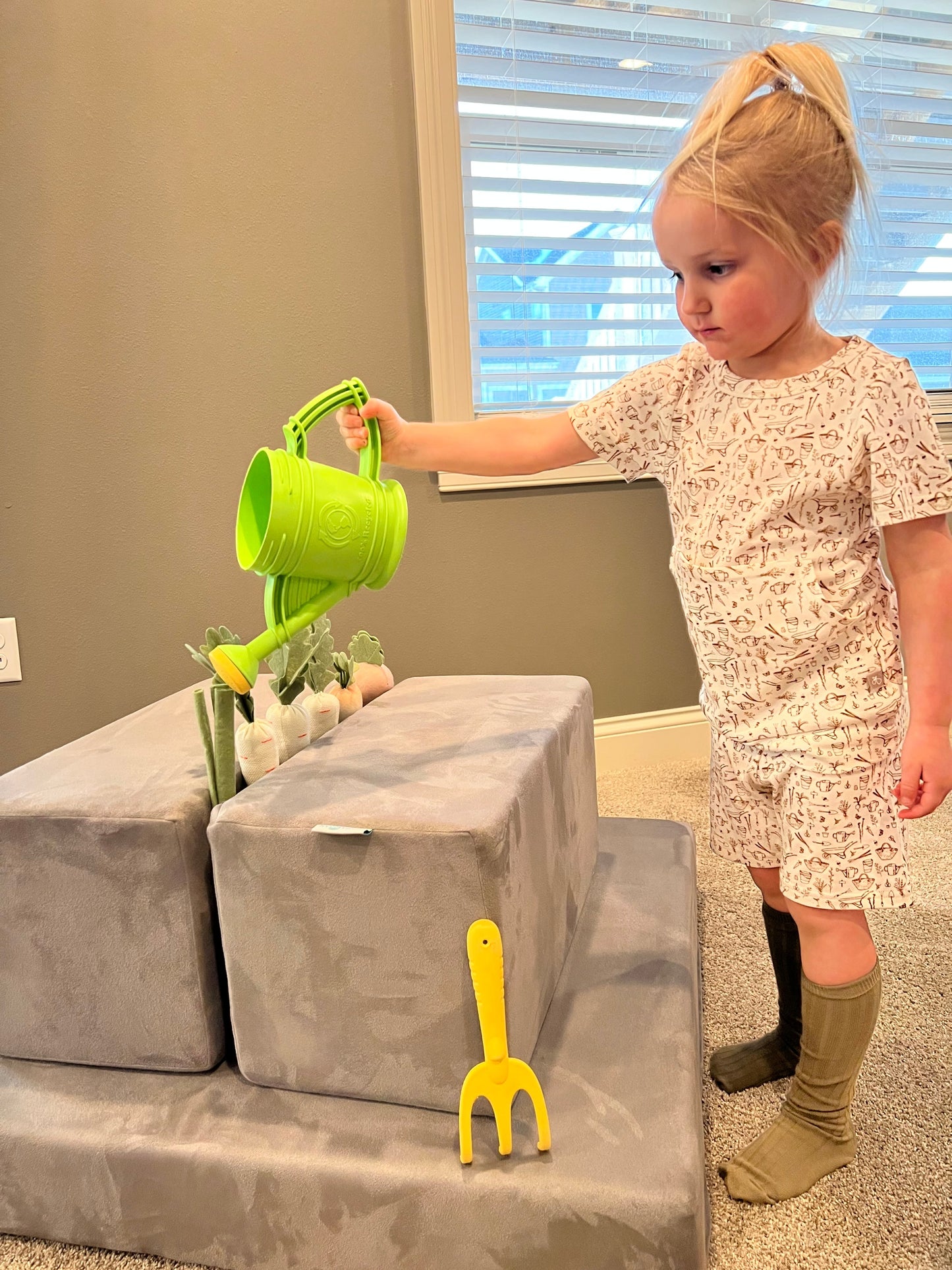 The Figgy play couch
