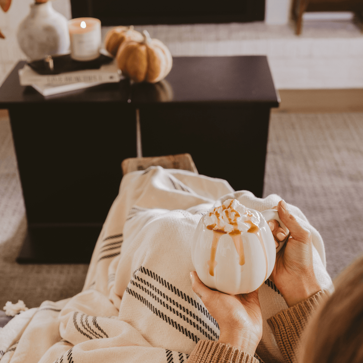 Cream Pumpkin 19 oz Figural Coffee Mug