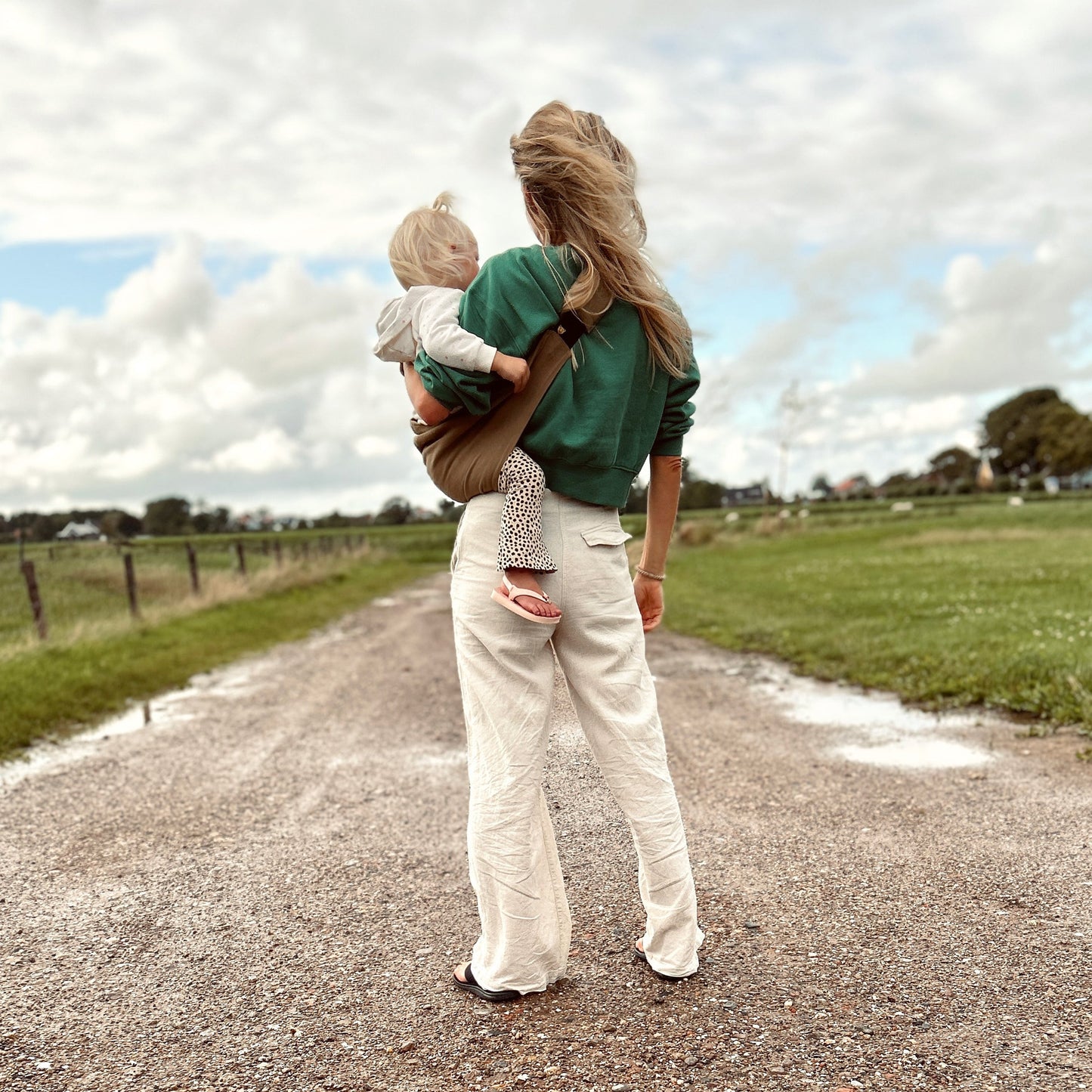 Toddler Carrier Camel Linen