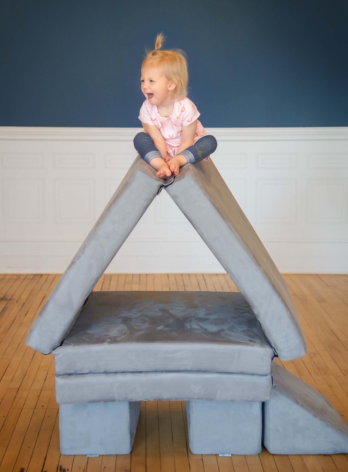 The Figgy play couch