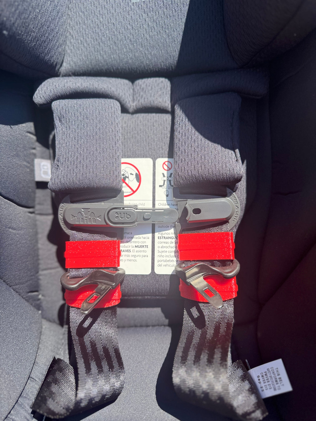 BuckleBuddeez • Infant | Car Seat Strap Aligner