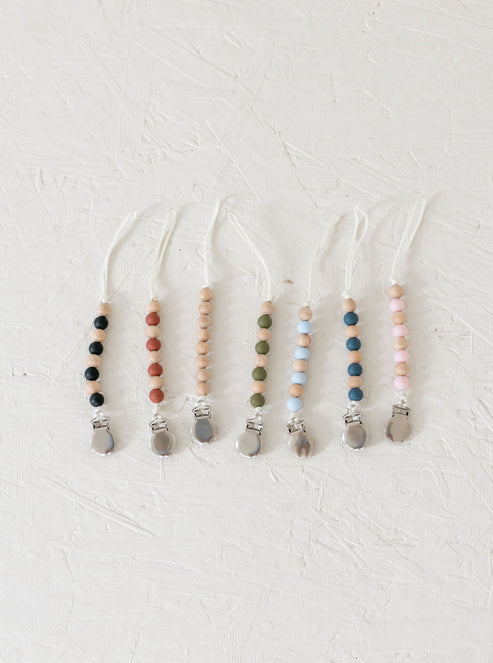 Sandpiper Pacifier Clip