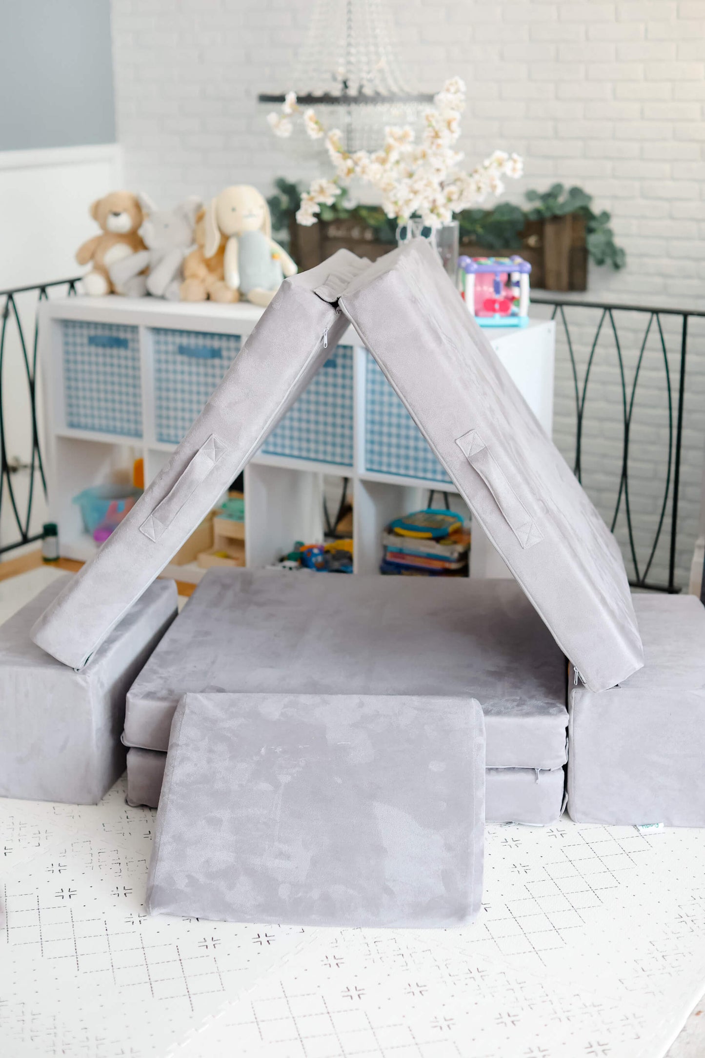 The Figgy play couch