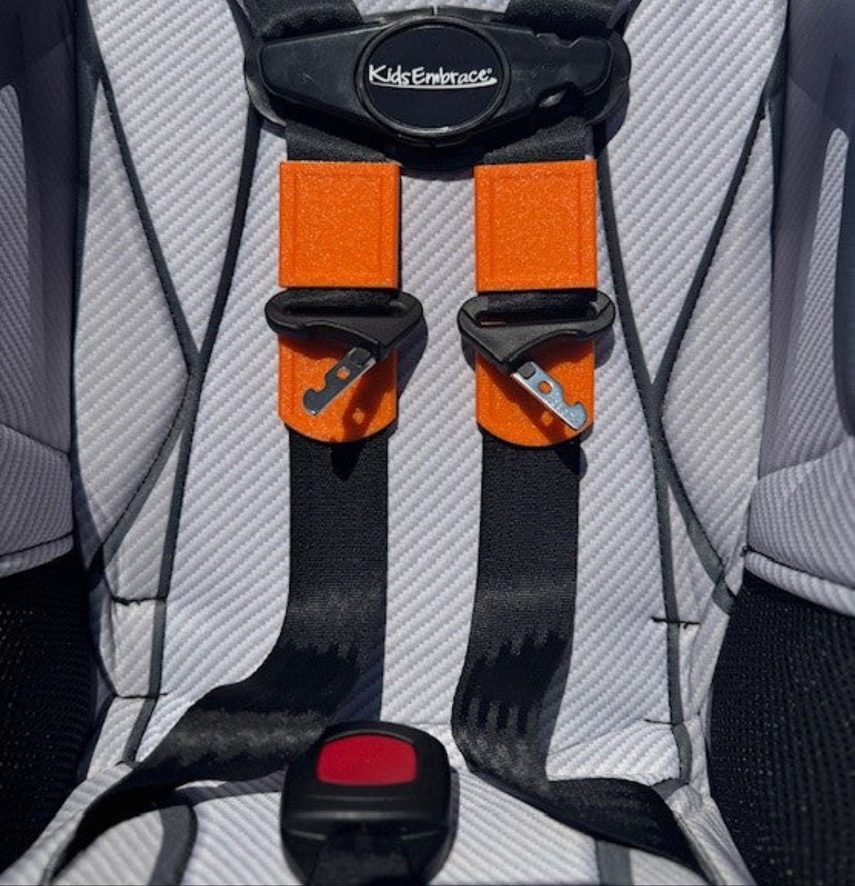 BuckleBuddeez • Toddler | Car Seat Strap Aligner